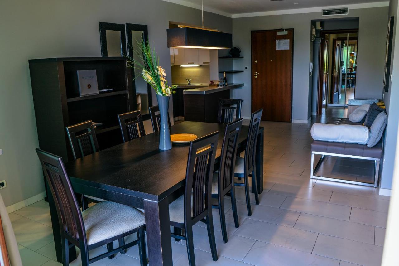 Sunset Apartments โปดสตรานา ภายนอก รูปภาพ