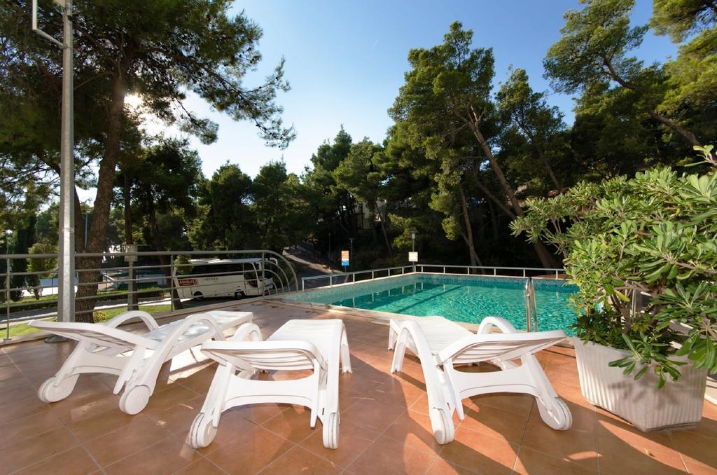 Sunset Apartments โปดสตรานา ภายนอก รูปภาพ
